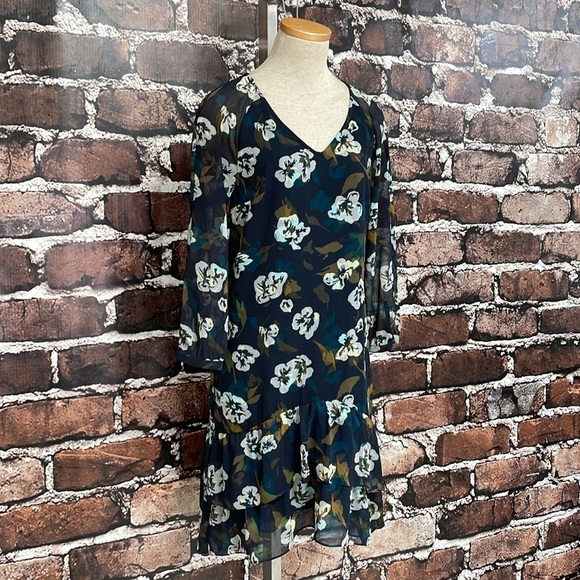 Cabi Dress Women's X Small XS Blue Pirouette Floating Flowers Midi Long Sleeve - Picture 8 of 16